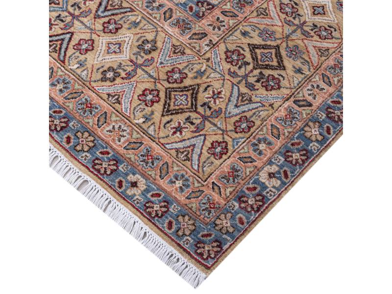 Hand Knotted Persian Carpets 5