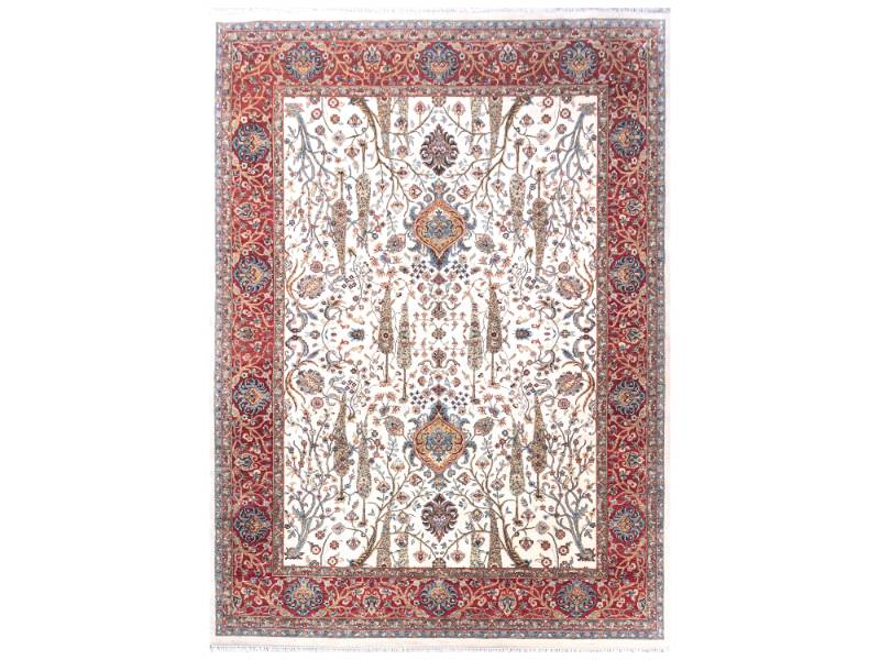 Hand Knotted Persian Carpets