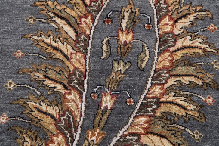 Hand Knotted Transitional Wool & Silk Carpet