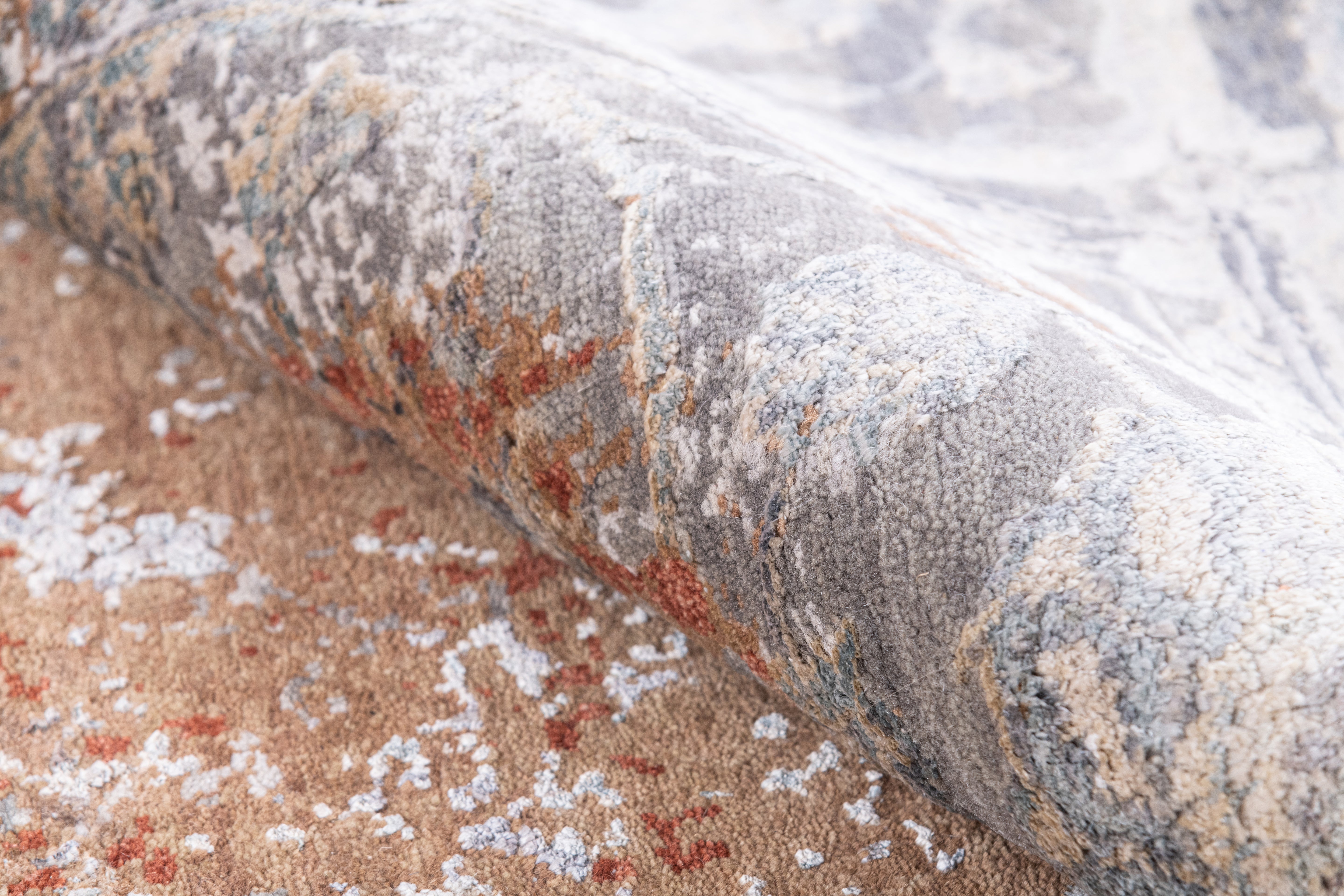 Hand Knotted Transitional Carpet