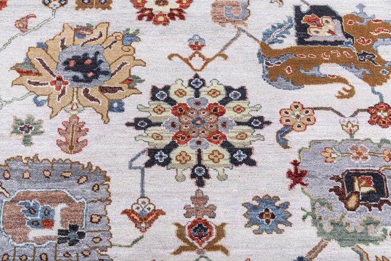 Hand Knotted Traditional Ousahk Carpet