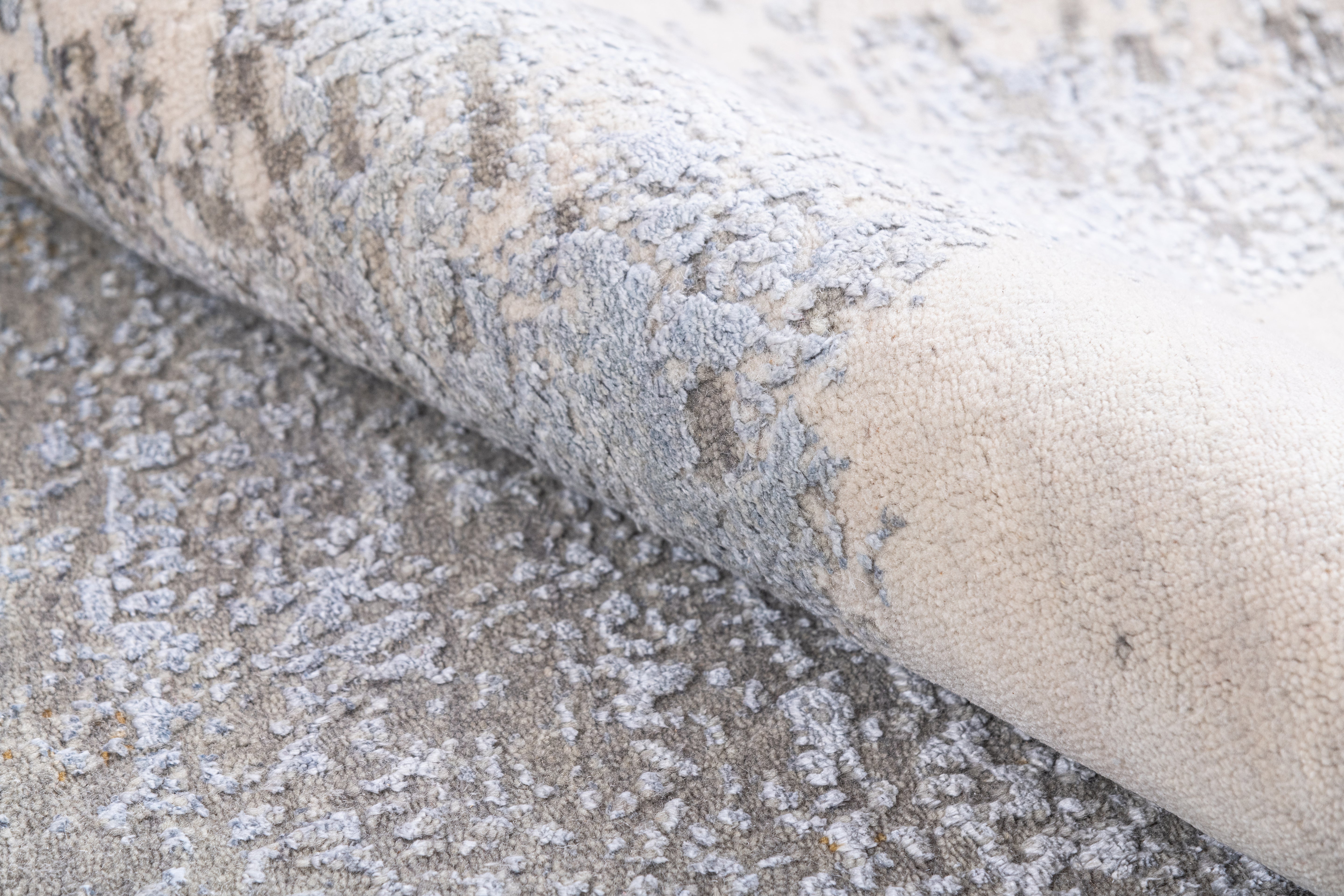 Hand Knotted Wool & Silk Carpet