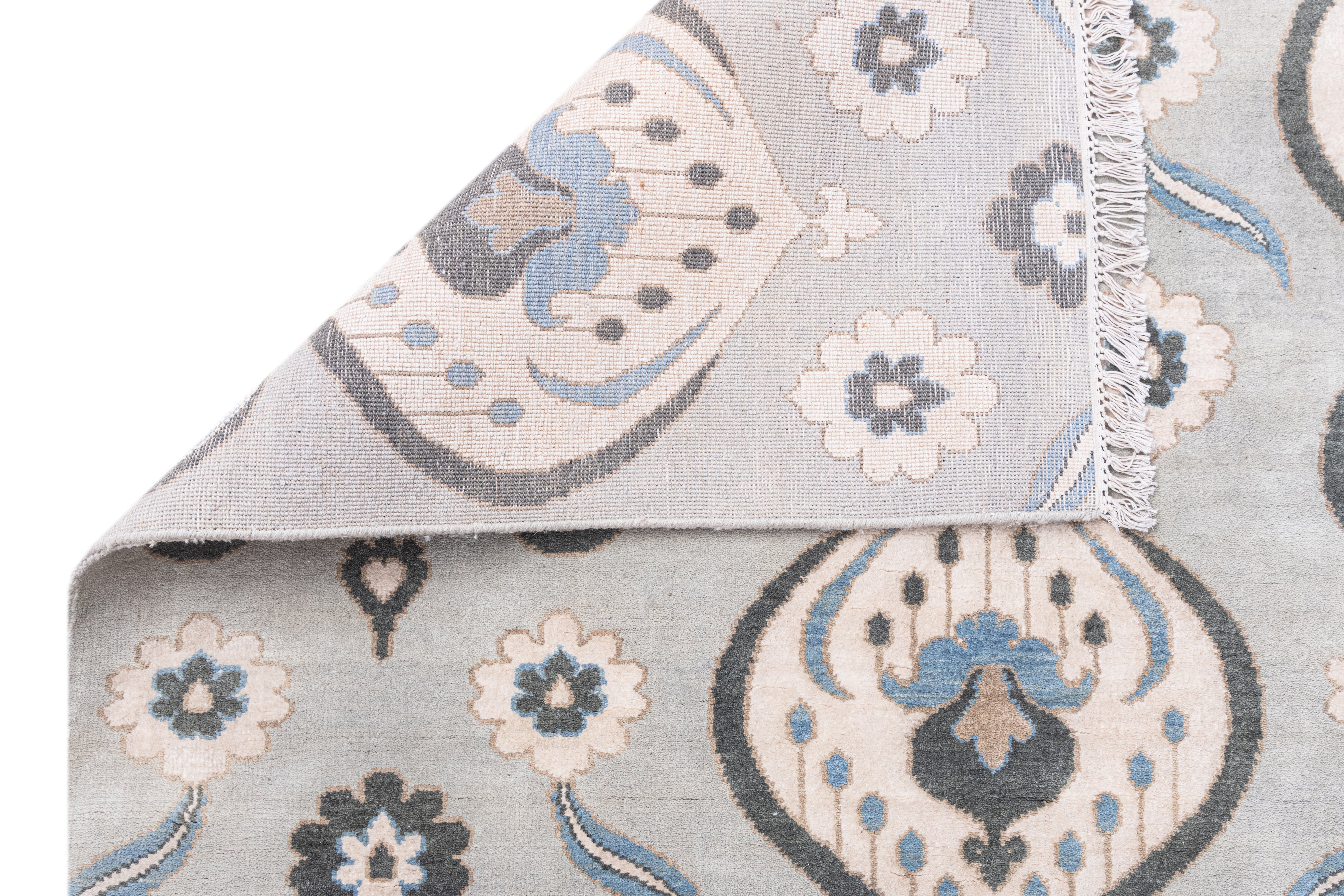 Hand Knotted Modern Contemporary Carpets
