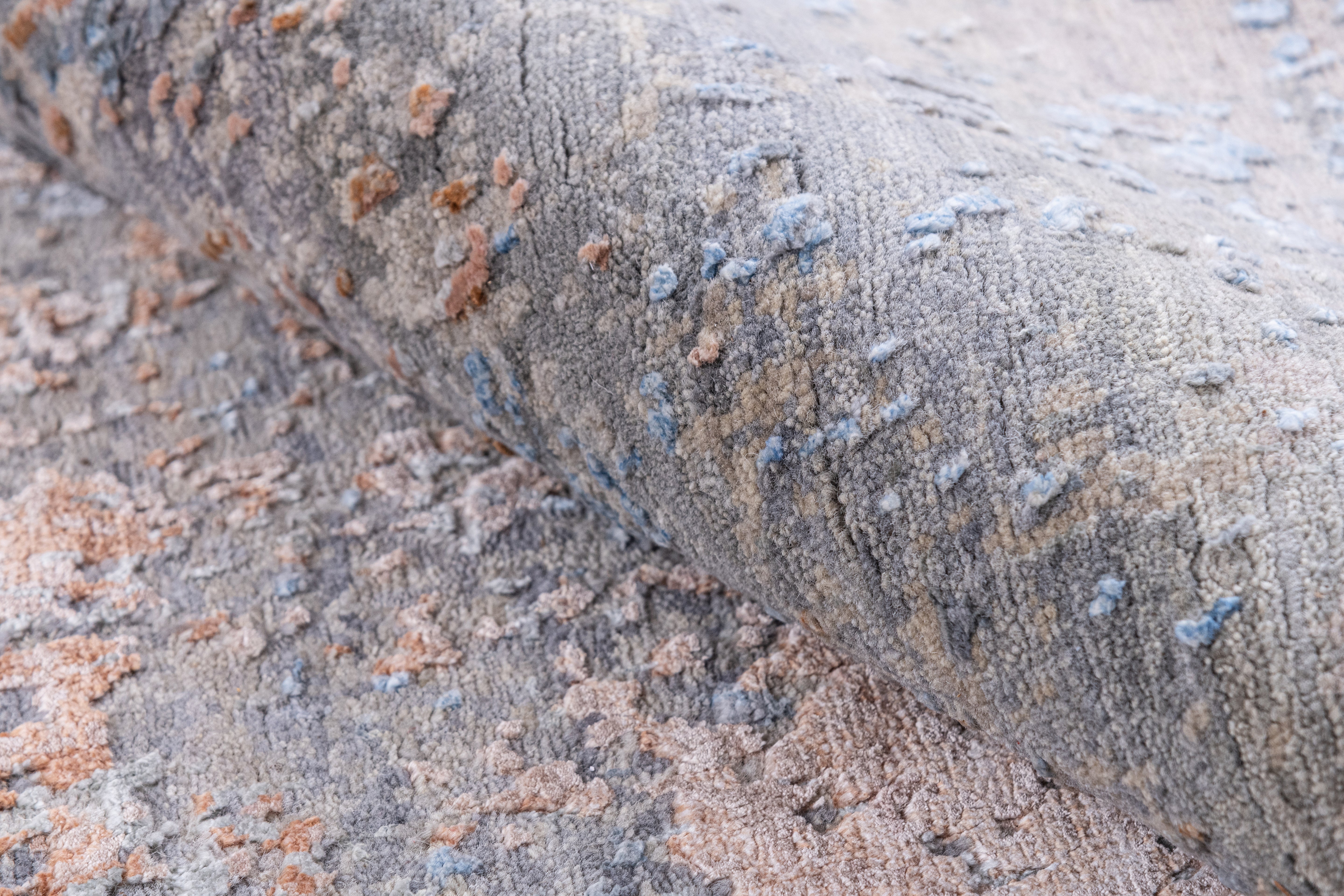 Hand Knotted Modern Contemporary Carpets