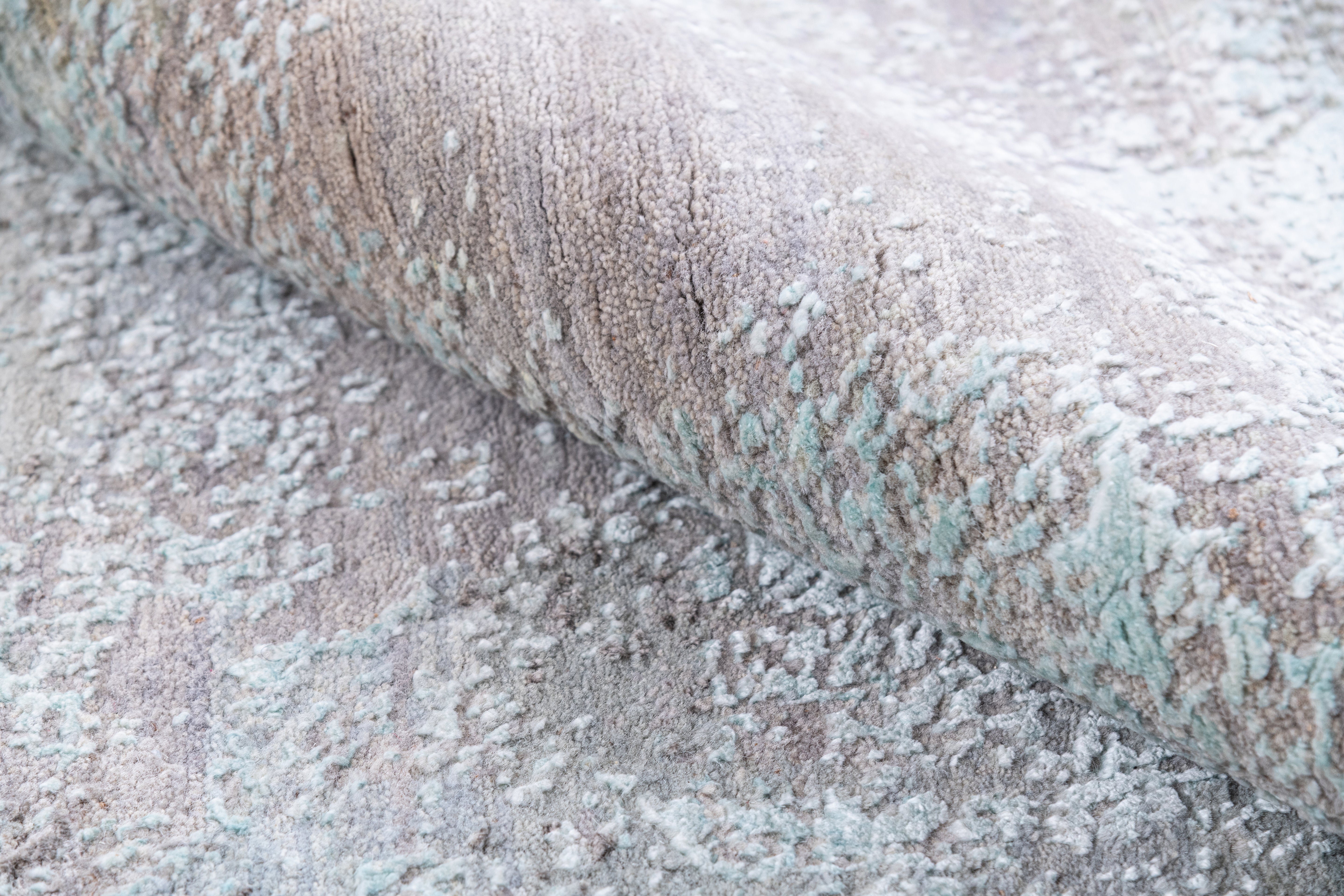 Hand Knotted Modern Contemporary Carpets